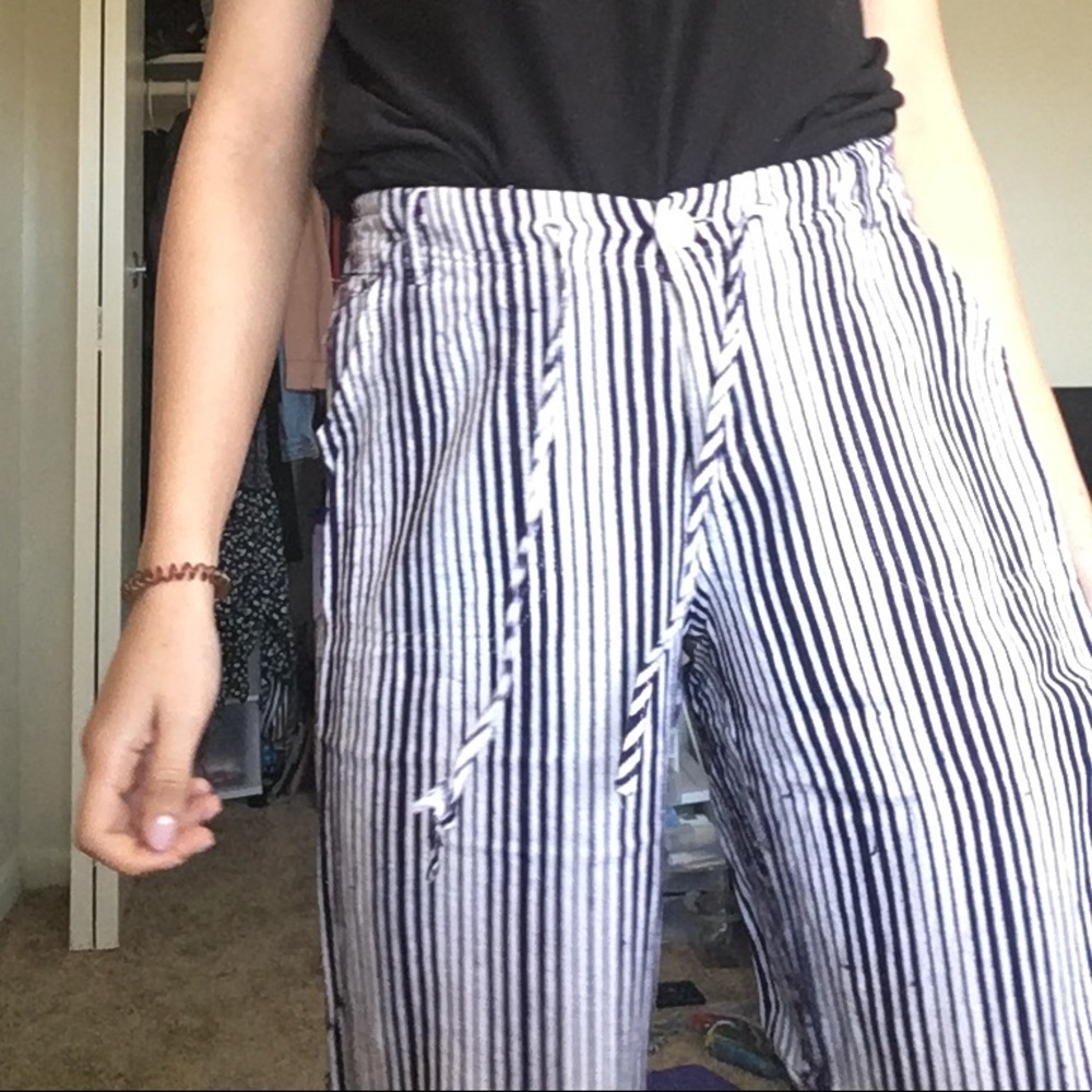 Loose pants
